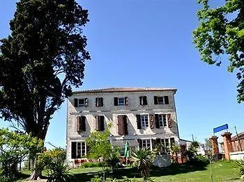**  Aube Nouvelle Hotel Durfort-Lacapelette France